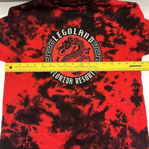 Legoland Florida Resort Tye Dyed T-Shirt Size Large EUC 100% Cotton‎ Red/Black - Picture 6 of 7
